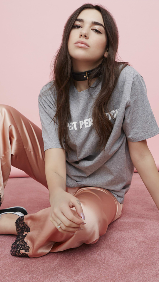 droplikethayhot - ._not that important_.