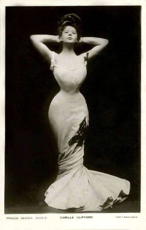 sddubs:Camille Clifford a stage actress and one of the most famous models for the Gibson Girl illust