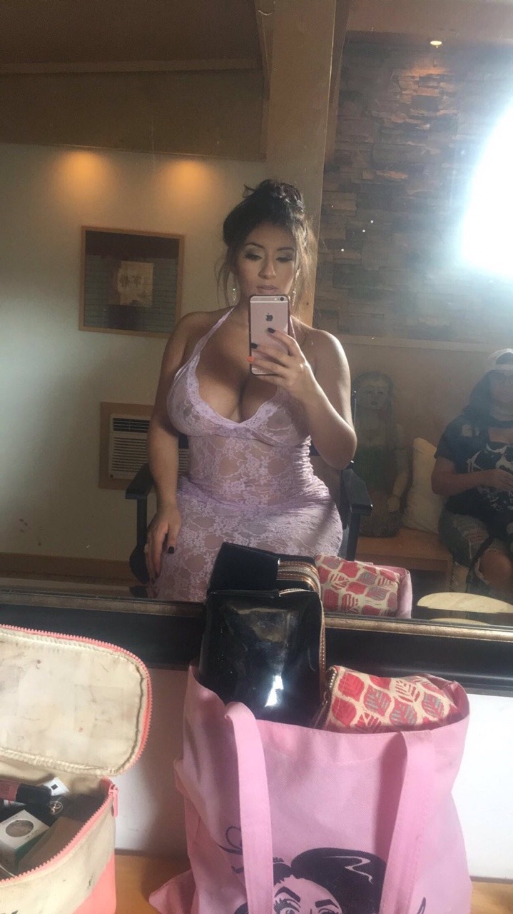 pussyconnoisseur6996:Thick &amp; Sexy Latina Selena Adams ❤️️