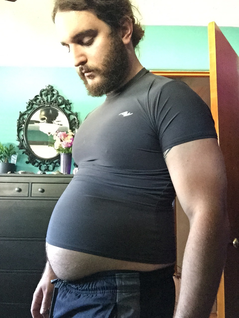 ballbelly:  losemybreath4444:  This use to fit….  What’s wrong with it? I think