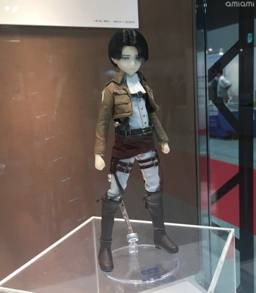 snkmerchandise:  News: Azone Asterisk Collection: 1/6 Scale Levi Figure Original Release Date: March 2018 (Pre-Orders begin October 27th, 2017)Retail Price: 13,000 Yen + Tax After its Eren figure later this year, Azone will be releasing a fully movable