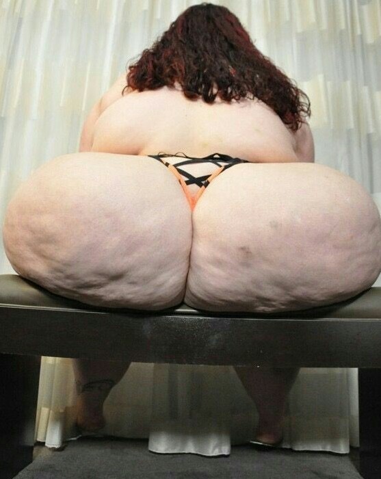 massivemonsterssbbw:  facasanova:  blk4ssbbw:Who is this?  DAMN!!!!! Majestic Butt…
