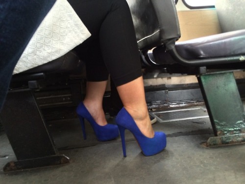 ccfeet: Hot high heels in bus. Candid camera photo.
