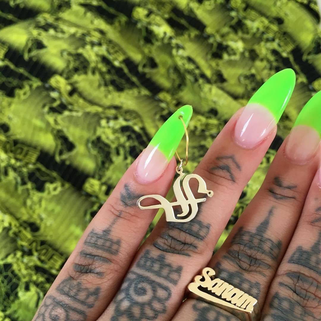 blvckcrystal:  x