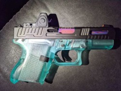 tristikov:cerebralzero:tendie-defender:That lower is 3D printed. I want one. YOOOOOO. That brings me back to the late 90′s/early 00′s where tech stuff was this color. Damn, that is unironically rad, dude.
