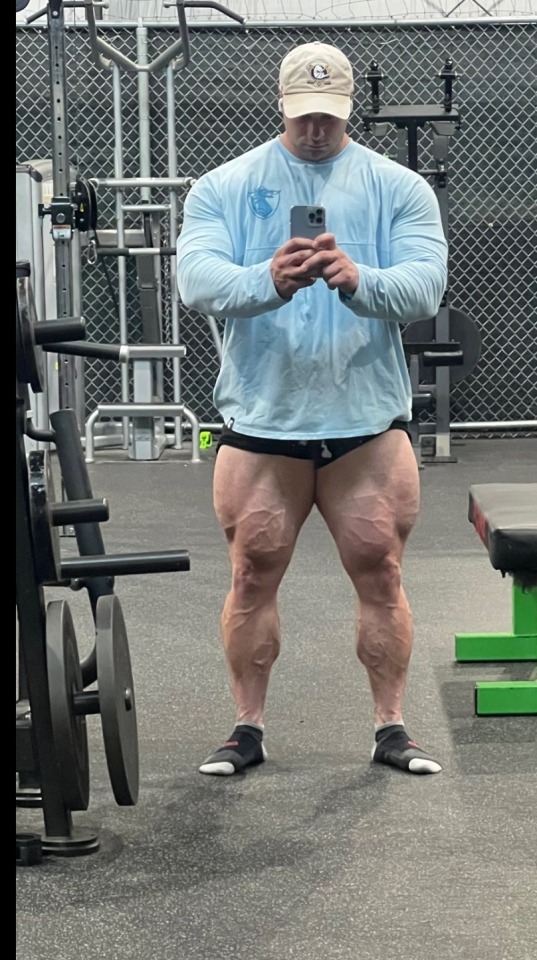 muscleinmylifenowandthen - The Gay Page