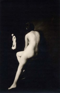 lanuitestpleinedepromesses:Alfred Cheney Johnston 