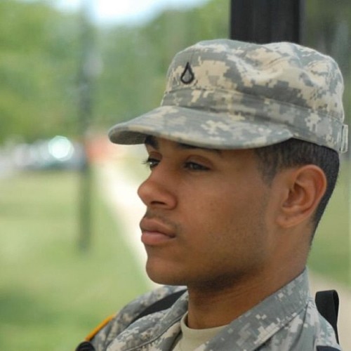 theattractiveboys:  #militarymonday 