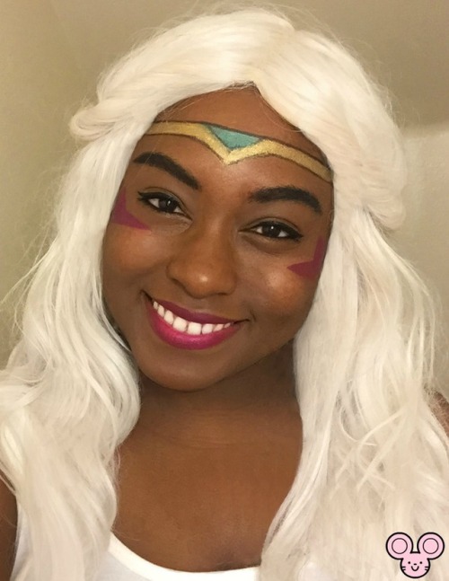 kennidavis:Changed up my Princess Allura makeup, this time I outlined the crown in black, I wanted t