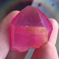cosmicdreamclub:hot pink magic aura quartz 🌺
