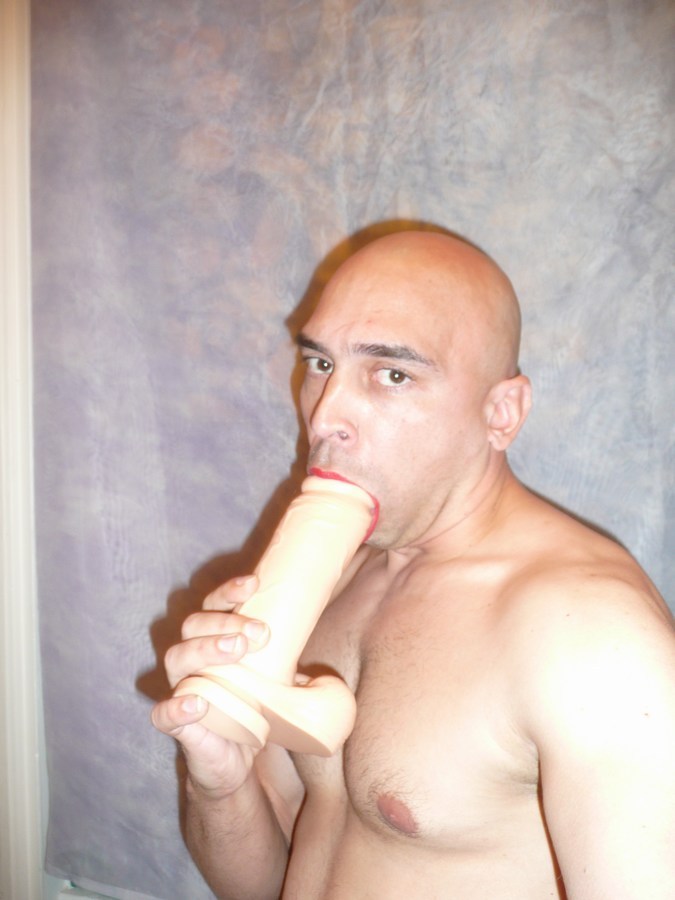 vizioso45:I WANT TO BE HUMILLATED BY YOU AND USED,PLEASE  You are a pretty play thing