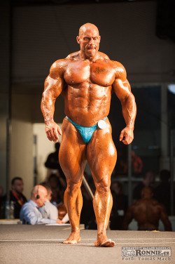 muscle-addicted:  Martin Kjellström