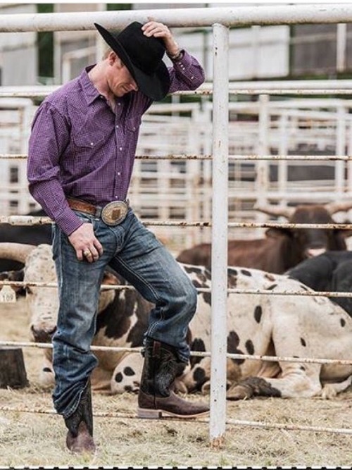 roughcutcowboy: Thinking. Watching over the Rancher&rsquo;s herd.