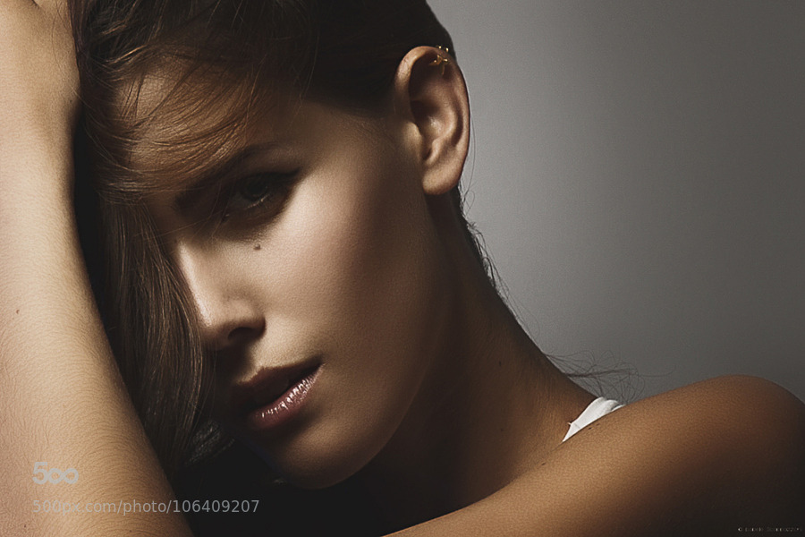 photografiae:  pauline by isabelle-scappazzoni || http://ift.tt/1HCkYuQ