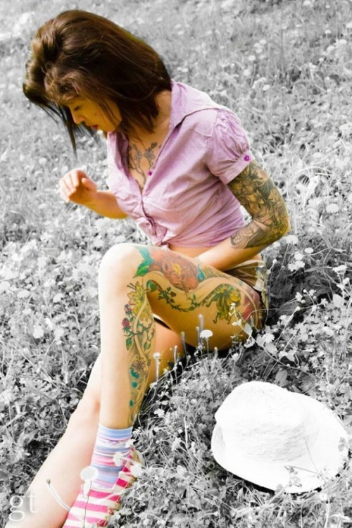 inkedgirlsboobs:  Sexy Inked girls