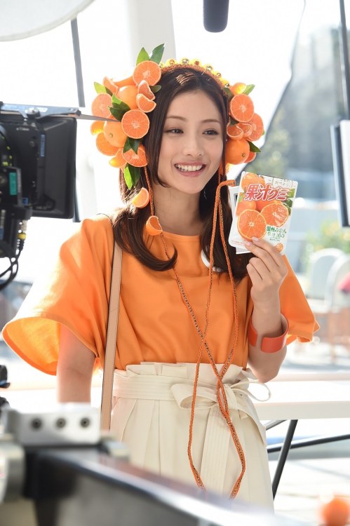 nakunta: New Meiji Orange Juice Gummy CM - Feb 2016
