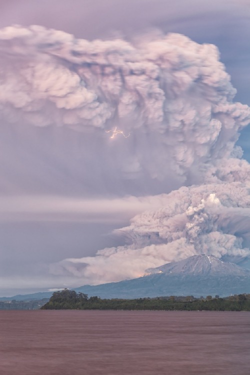 Porn sublim-ature:  Volcán Calbuco, Chile (2015)Niccolo photos