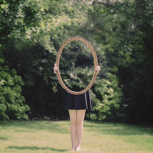 wetheurban:  PHOTOGRAPHY: Surreal Self-Portraits by 18-Year-Old Laura Williams Here