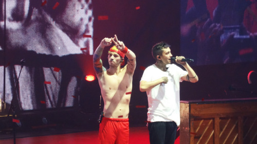 tearinmyheart:tour de columbus 6/25