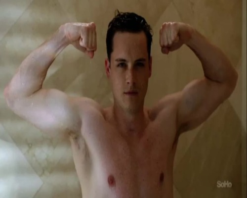 Sex boycaps:  Jesse Lee Soffer having a shower pictures