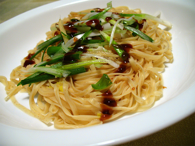 everybody-loves-to-eat:  Noodles by Jeremy119 on Flickr. 