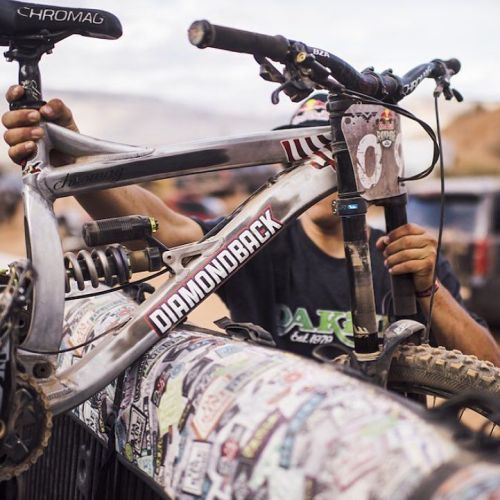 instabicycle:  Via @mbaawesome_: Photo: @parisgore  Follow us for the best MTB photos on Instagram! 