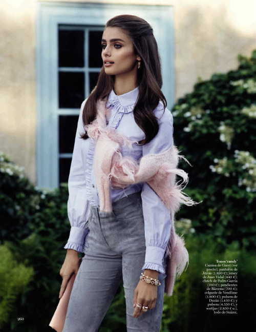 highonflowers:  Taylor Hill photographed by Miguel Reveriego for Vogue Espana 