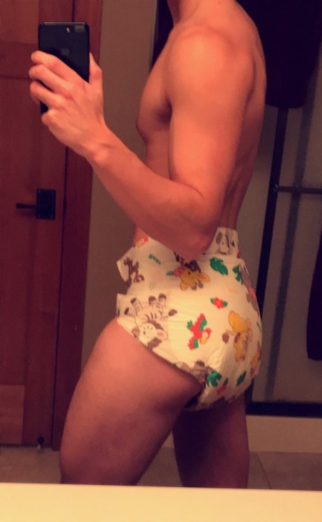 derwindeljunge:Finally got some new diaps! I absolutely love the Rearz Safari diapers - thanks so much for the suggestions everyone 