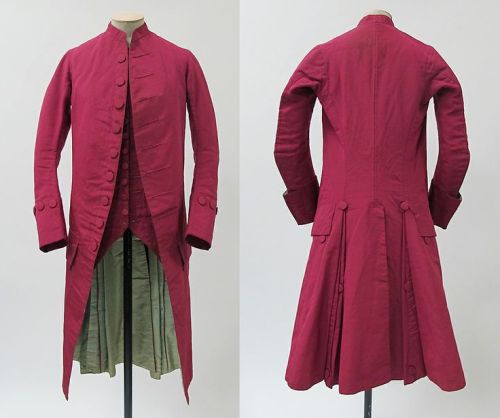 18thcenturyfop: Suit (frock coat, sleeveless waistcoat, and breeches [not shown]), 1770–80, pr