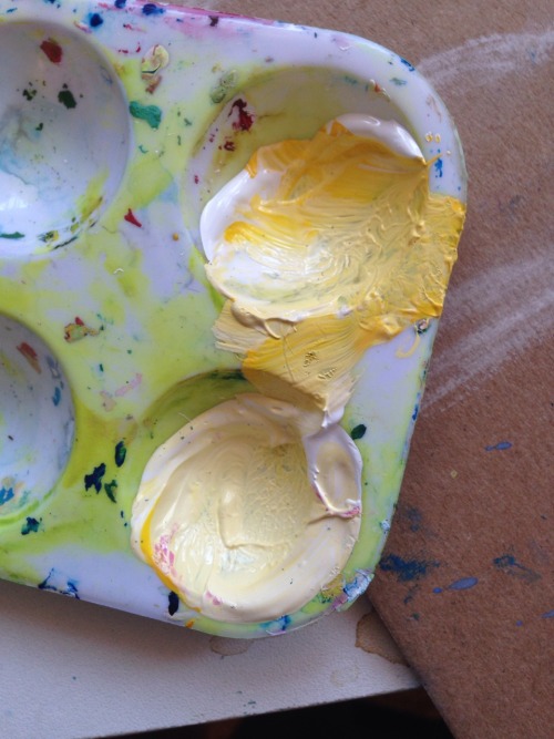 beartsybehappy:  my paint palette and the mixed media piece i’m working on
