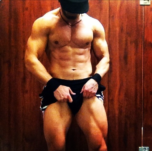 wwenude:Brad Maddox sexiness has been missed on my tv screen :-(  He was the epitome