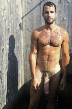 hungdudes:  Skinny Scruffy Hung like a horse