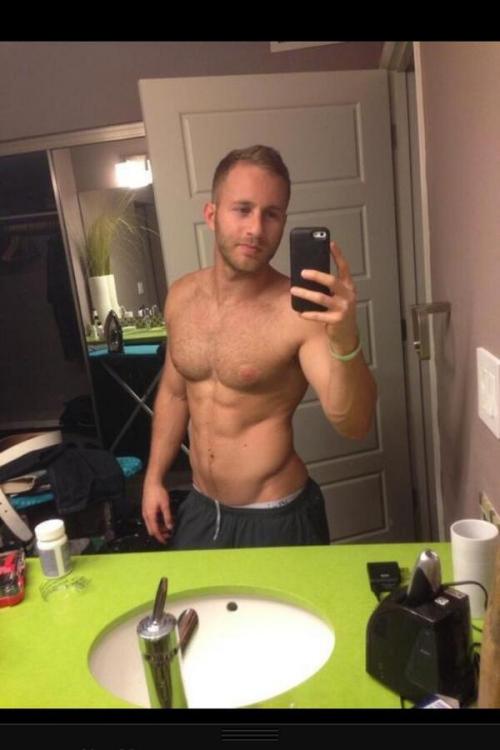 brotastic:  Pain heals. Chicks dig scars. Glory lasts forever. (Vince McKewin) #gymspiration   