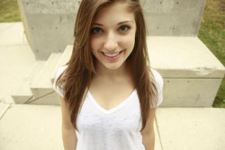megacutesexybabes:  Perfect Smile Click here for More
