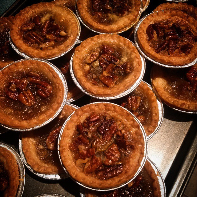 gymger:  And then these happened #getinmybelly #domestigay #deviltarts  Those look