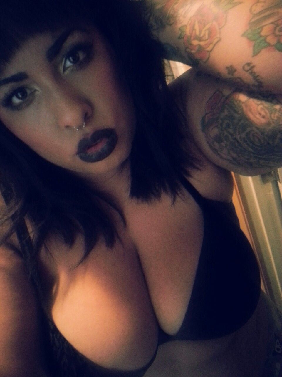 baddestwomen:  ✔вα∂∂εsт ωσмεη http://instagram.com/baddestwomenofig