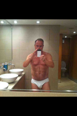 hotdaddiesohyeah:  Daddy in his undies in a public bathroom