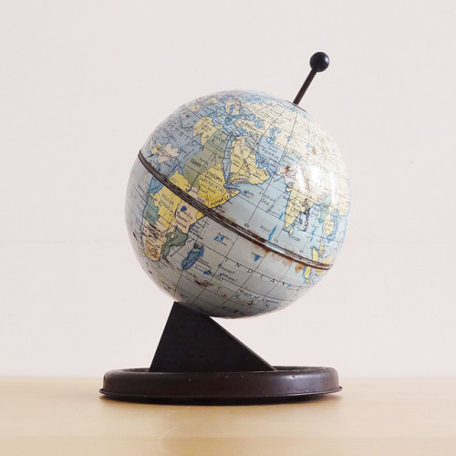 convexly: chad valley globe by Furze Chan on Flickr.