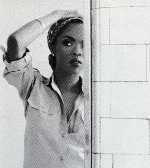 90shiphopraprnb:Lauryn Hill (1998)