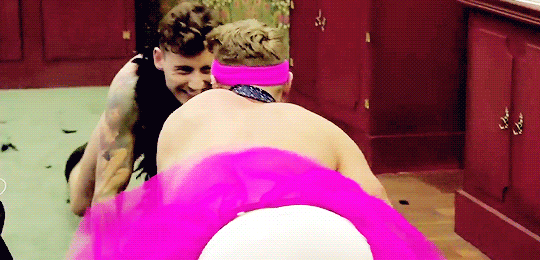 gaycommunion:  Scotty T &amp; Jeremy McConnell do an interpretive dance (x) 