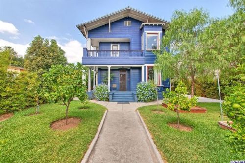 romy7:  househunting: 轺,921/6 br/3 units/2100 sq ft LA, CA built in 1888  
