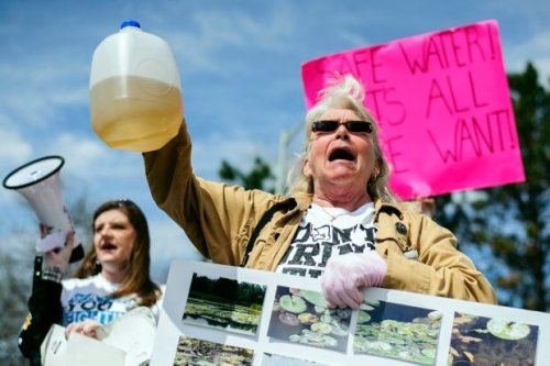 gogomrbrown: FLINT MICHIGAN STILL DOES NOT HAVE CLEAN WATER