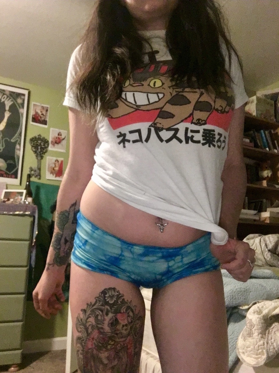 foxykittenn:I was up until 5:30 this morning drinking with an old friend. Im such