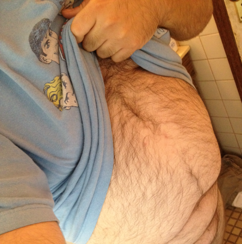 mrfeelingunfocused:  Blue shirt