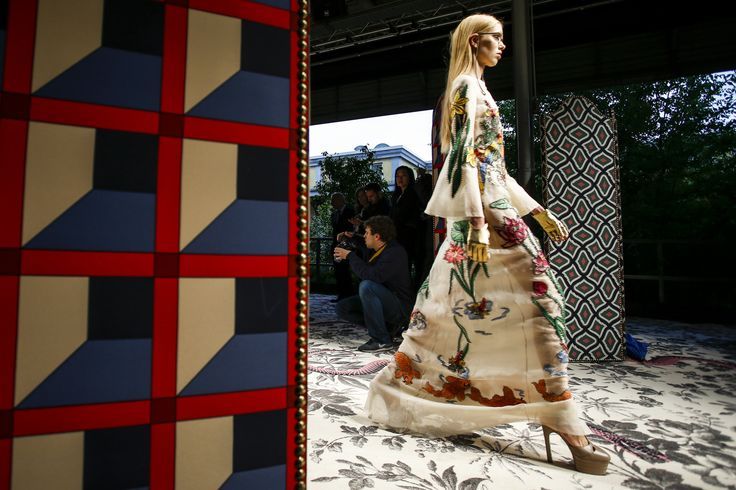 fashiondreamsbyd:   http://fashiondreamsbyd.tumblr.com Gucci RTW Spring 2016  