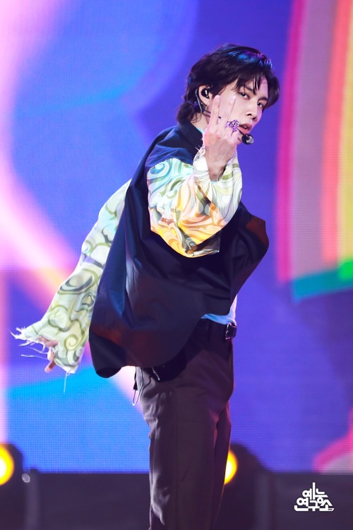 Johnny Suh EVERYONE