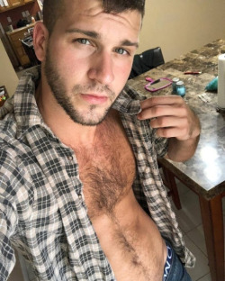 robpicks:  YUM  Fuckin’ YUM❤️ I Want His Cum