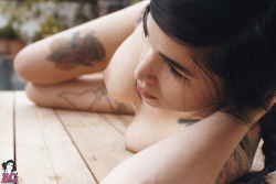 crazy-mans-land-of-sexy-ladies:  Bully Suicide Or Angie Rae In Tropical 