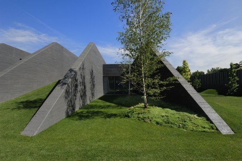 thegasolinestation:  Concrete House II Architects: A-Cero Location/Year: Madrid, Spain / 2010 