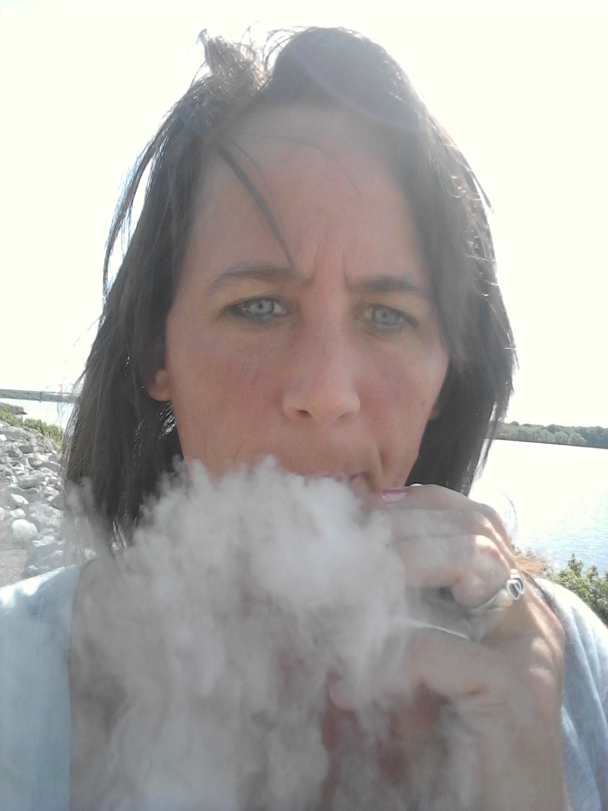 munchinmunchkin1:  #munchinmunchkin1#midweststag’s wife/vixen vape time on the